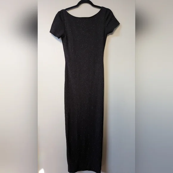 Elegant Black Maxi Dress - Picture 3 of 6